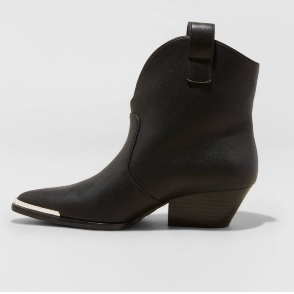 Women Henley Ankle Western Boots- Universal Thread Black - Picture 2 of 7